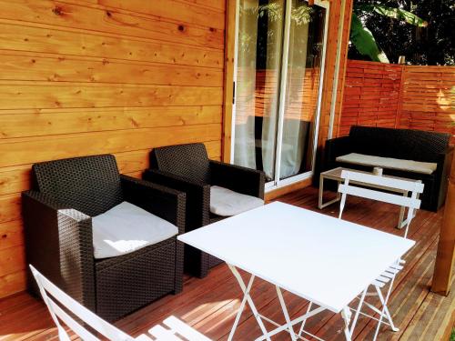Posezení v ubytování Bunga-lodge VANILLE
