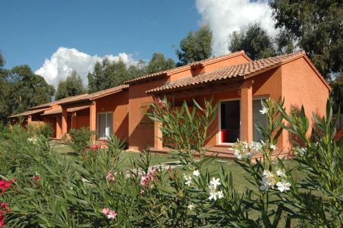 Marina Corsa Residence Apartment 3 rooms 6 persons 150 m sandy beach Ghisonaccia