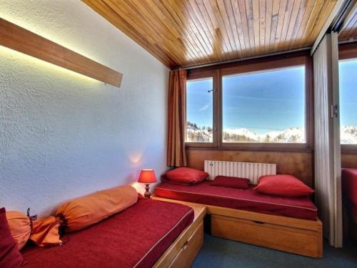 Studio La Plagne, 1 pièce, 4 personnes - FR-1-455-107にあるベッド