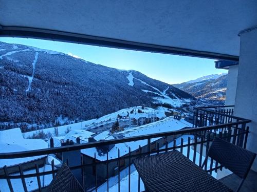  Apollo-Vacances Pirinenca -  Room  picture :    Tea/Coffee maker    Bath    Hairdryer                            