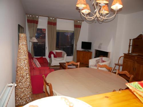  Apollo-Vacances Pirinenca -  Room  picture :   Tea/Coffee maker    Bath    Hairdryer                           