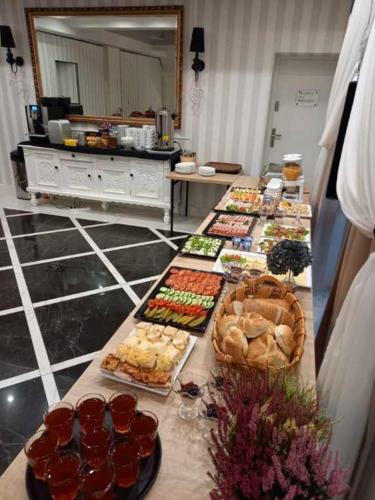 Jídlo v bed and breakfast nebo okolí