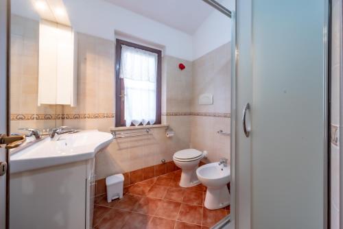 Ένα μπάνιο στο Villa Nicola