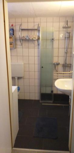 Bathroom sa Ferienwohnung Fam.Lutz