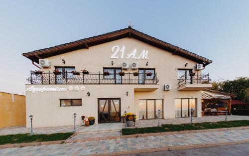 Gallery image of Pensiunea 21 AM in Ciumeghiu