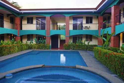 COCO BEACH CONDO