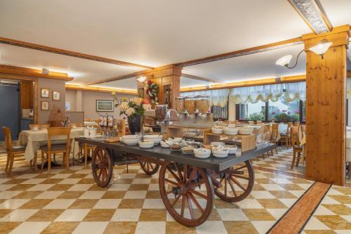 Gallery image of Pippo Hotel in Terzolas