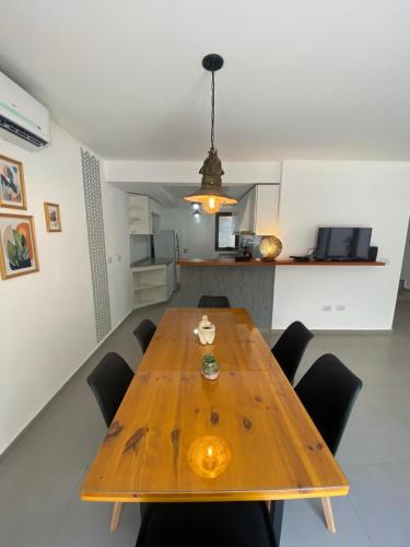 Una cocina o zona de cocina en Urbandeptomza