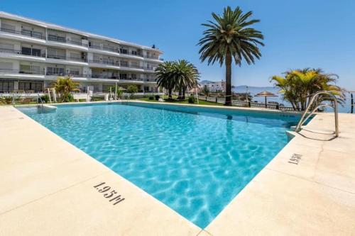 Perfect Family Apartment in Acapulco Playa, Nerja