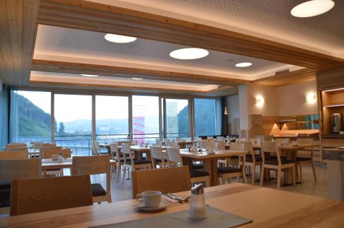 Restoran või mõni muu söögikoht majutusasutuses Gasthof zur Donaubrücke