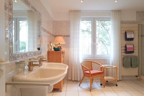 Phòng tắm tại Schöner Wohnen im Grünen
