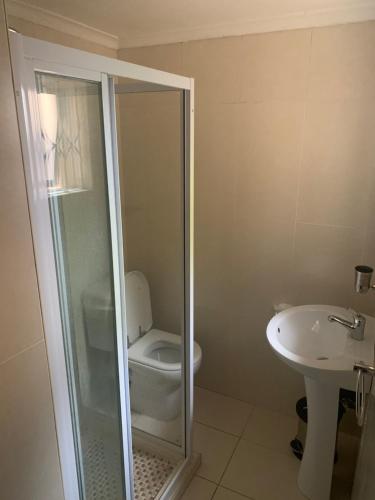 Ένα μπάνιο στο Amaciko guesthouse glenmore