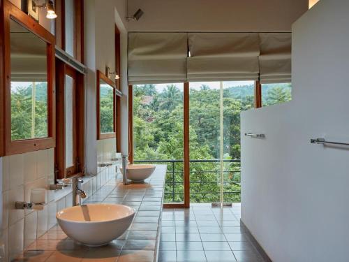 صورة لـ The Glasshouse Victoria Villa, Kandy في ديغانا