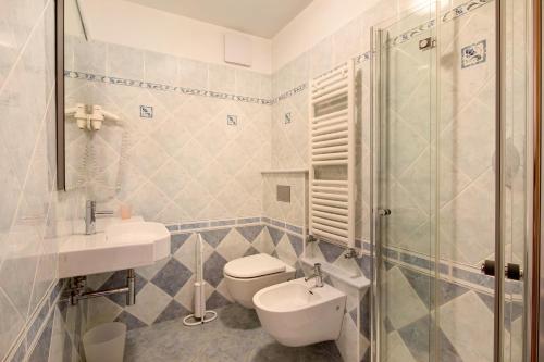 Ένα μπάνιο στο Chalet Meridiana Appartamento 3
