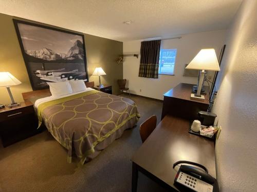 Katil atau katil-katil dalam bilik di Studio 1 Hotel & Extended Stay - Missoula