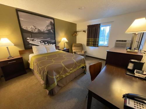 Katil atau katil-katil dalam bilik di Studio 1 Hotel & Extended Stay - Missoula