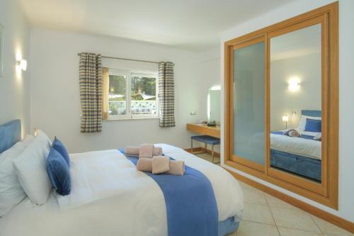 Casa Monte Cristo Apartments - Plum