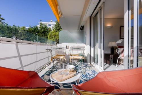 Luxurious 2-room Apartment in Palm Beach