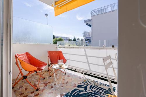 Luxurious 2-room Apartment in Palm Beach