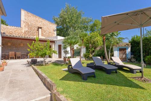 Casa Pont Roma Private Pool walk to restaurants