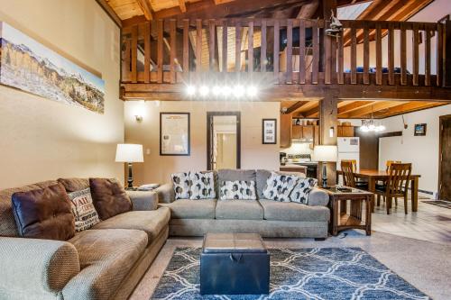 Treehouse Views – Photos 3