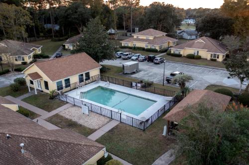 Piscina di Mariners Suites - Kingsland o nelle vicinanze