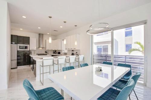 14th & Ocean Townhomes 1311 – Photos 2