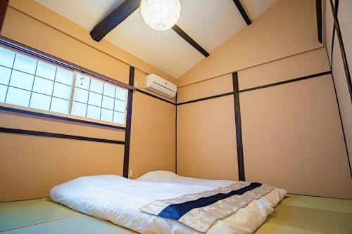 Lova arba lovos apgyvendinimo įstaigoje KYORAN SHIRAGAWA TEI-Vacation STAY 6276