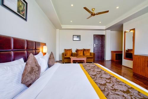 Gallery image of Summit Ttakshang Residency Hotel & Spa in Gangtok