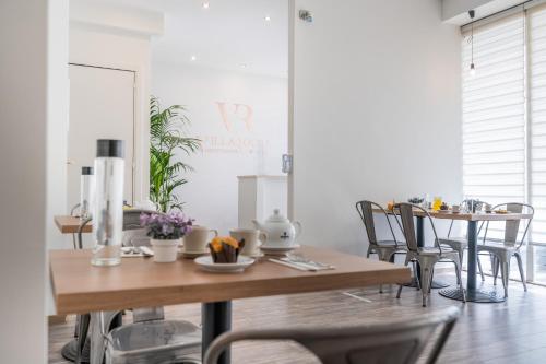 صورة لـ Villa Rocla guest house Pompei في بومباي