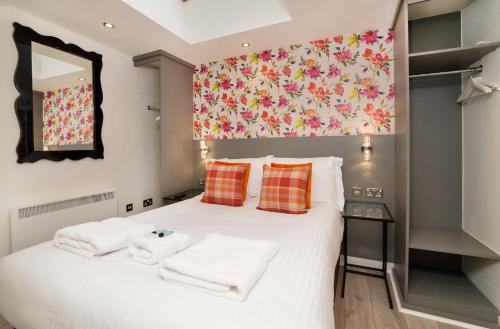 City Apartments - Reubens Court photo 30
