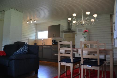 Dapur atau dapur kecil di Svinö Seaside Villa
