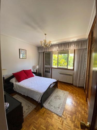 A bed or beds in a room at Casa y anexo comedor en Mos a 10 min. Vigo