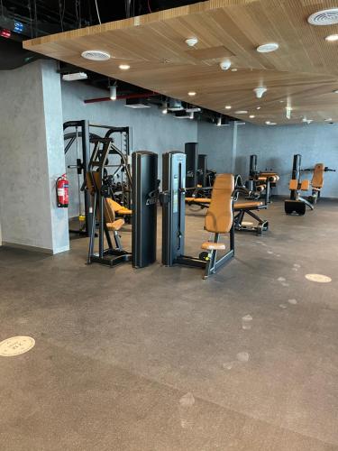 The fitness centre and/or fitness facilities at Mayan, Yas Island