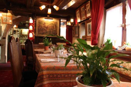 Posezení v ubytování Hôtel Restaurant Le Schlossberg