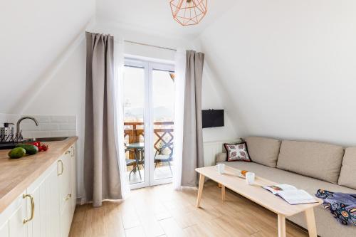 Kuchyňa alebo kuchynka v ubytovaní Dom Pod Gubałówką - Zakopane Apartamenty