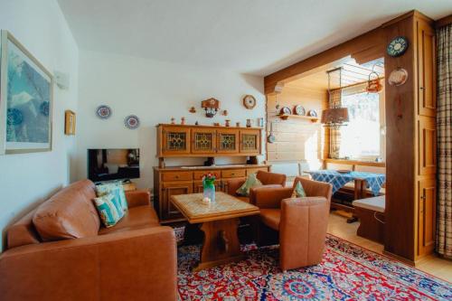 Appartement Tirol mit Hallenbad und Sauna by MoniCare