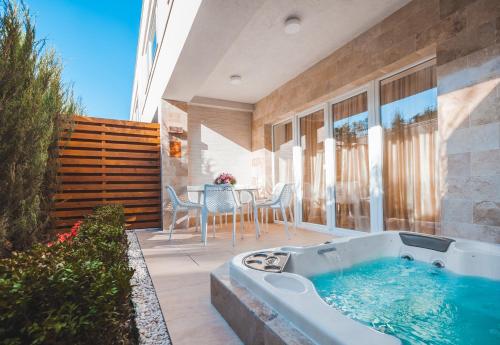 Suncity Apartment