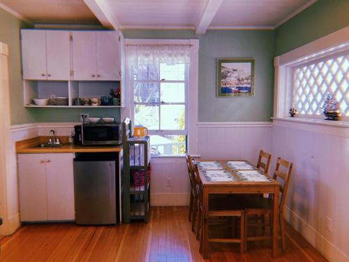 Kjøkken eller kjøkkenkrok på Santa Cruz Hostel