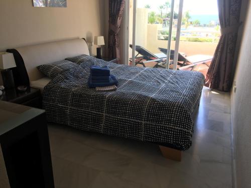 Posteľ alebo postele v izbe v ubytovaní BALCONES DEL CHAPARRAL in Mijas, Costa del Sol