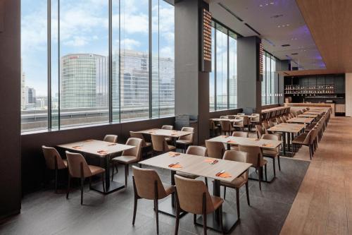 Posezení v ubytování Yokohama Tokyu REI Hotel