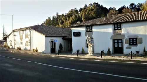 Το κτήριο όπου στεγάζεται  the country house