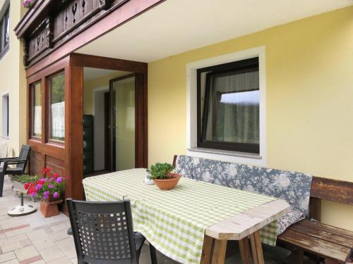 Posedenie v ubytovaní Apartment Scheiber by Interhome