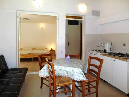 Apartment Pineta-1 by Interhome