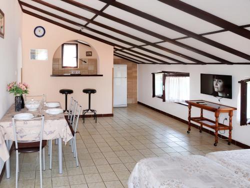 Apartment Violetta-1 by Interhome