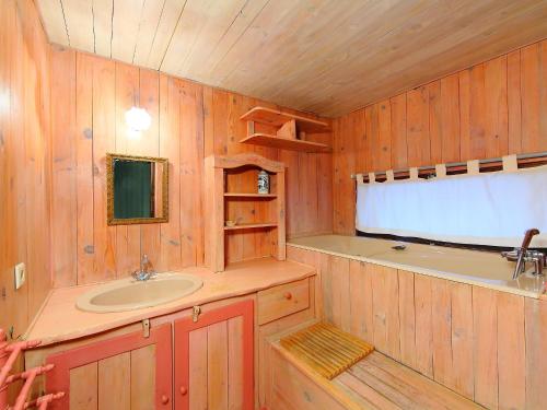 Chalet L'Piri by Interhome