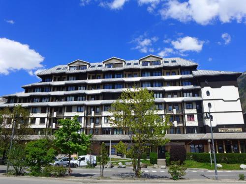 Apartment Le Chamois Blanc-3 by Interhome