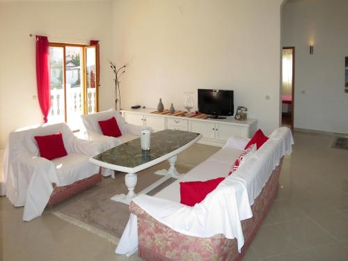 Apartment Suzi-1 by Interhome