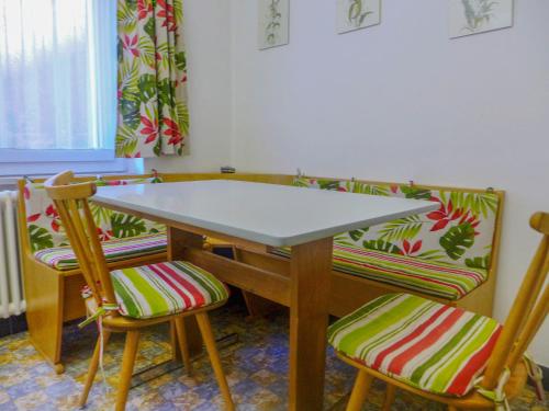 Apartment Viscaria-1 by Interhome