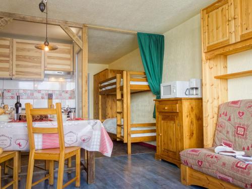 Apartment Le Prariond - Val Claret-6 by Interhome